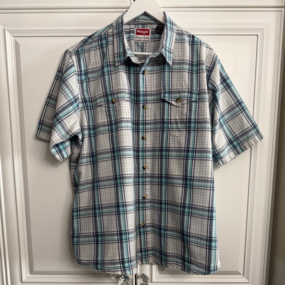Wrangler Premium Quality Mens XL Blue/Grey Check Short Sleeve Button Down Shirt